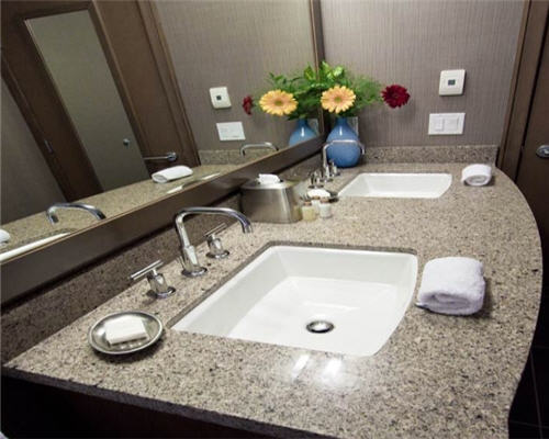 Bathroom in Nelsen Lodge at Revelstoke Mountain Resort