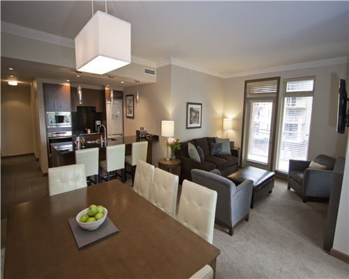 Living area in Nelsen Lodge at Revelstoke Mountain Resorty