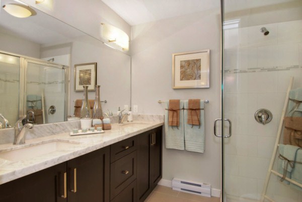 Bathroom in Pier 16 townhouse development