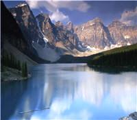 Aweinspiring Rocky Mountains that stretch between British Columbia and Alberta